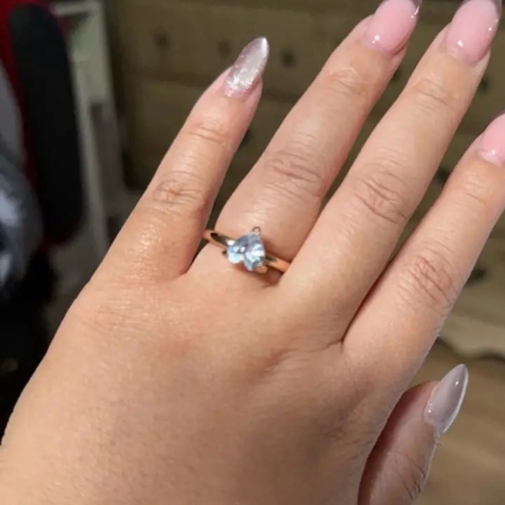 Romantic 14k Gold Plated Heart-Shaped CZ Diamond Ring. New. - Picture 4 of 15